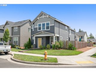 833 S 25TH Ter, Cornelius, OR 97113