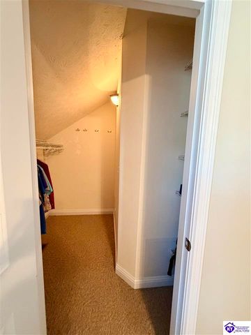 2000 Pear Valley Drive, Elizabethtown, KY 42701