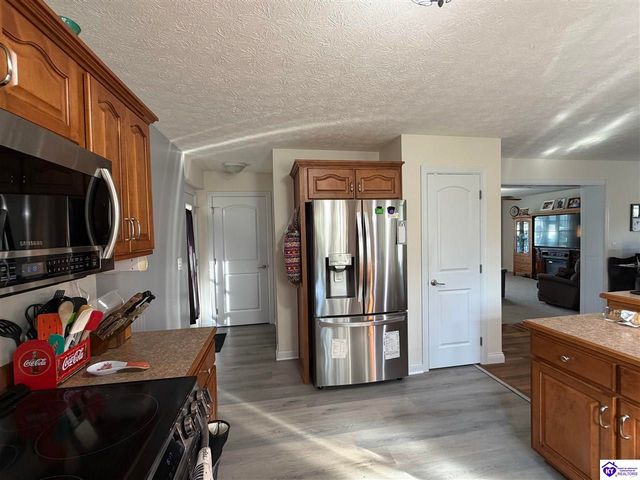 2000 Pear Valley Drive, Elizabethtown, KY 42701