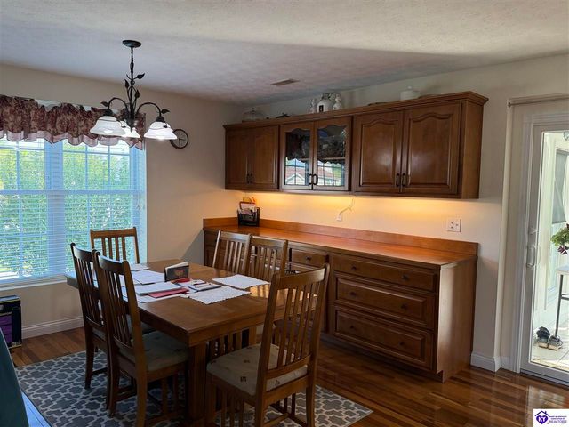 2000 Pear Valley Drive, Elizabethtown, KY 42701