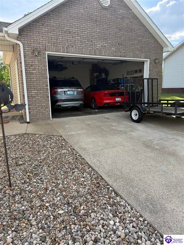 2000 Pear Valley Drive, Elizabethtown, KY 42701