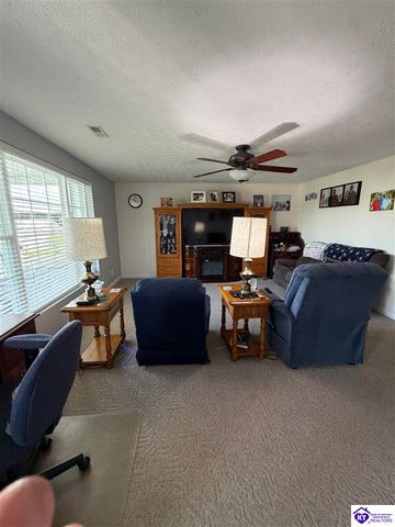 2000 Pear Valley Drive, Elizabethtown, KY 42701