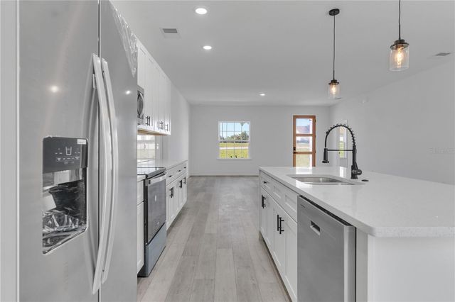 526 MARION OAKS TRAIL, Ocala, FL 34473