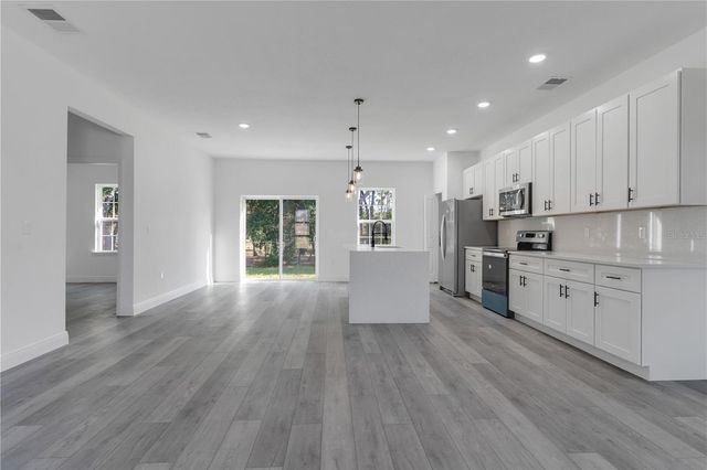 526 MARION OAKS TRAIL, Ocala, FL 34473