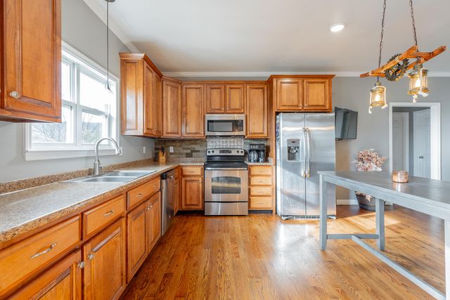 1700 Morrison Spring Road, Whitwell, TN 37397