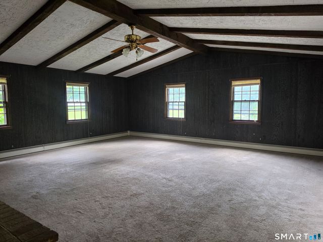 8 Squire Lane, Shelton, CT 06484