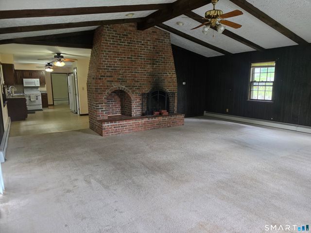 8 Squire Lane, Shelton, CT 06484