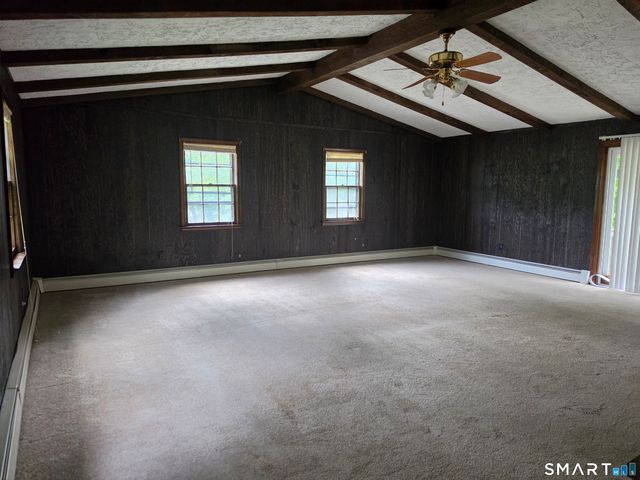 8 Squire Lane, Shelton, CT 06484