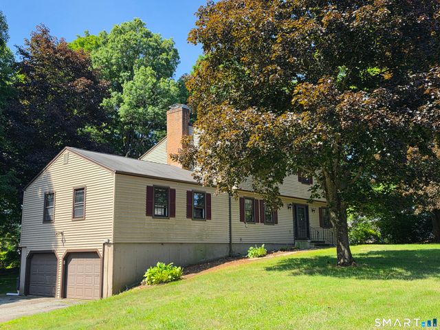 8 Squire Lane, Shelton, CT 06484