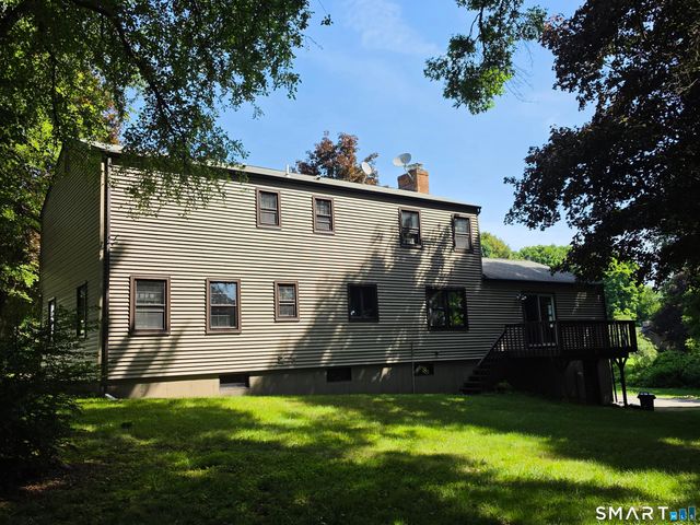 8 Squire Lane, Shelton, CT 06484