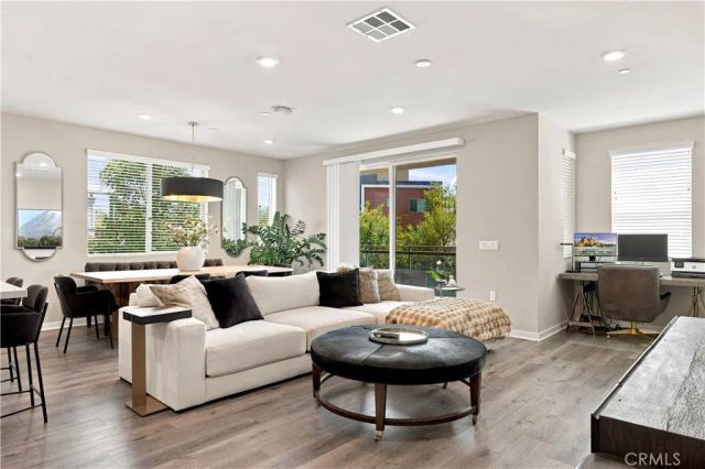 227 Bowery, Irvine, CA 92612