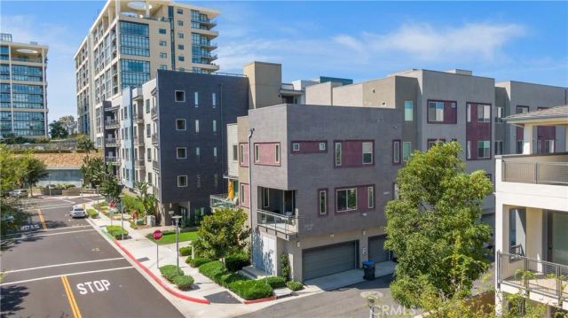 227 Bowery, Irvine, CA 92612