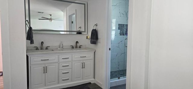 53405 Avenida Madero, La Quinta, CA 92253