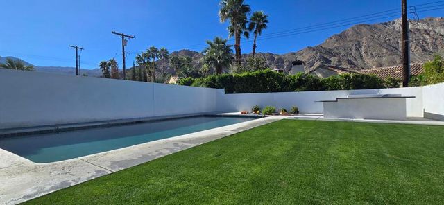 53405 Avenida Madero, La Quinta, CA 92253