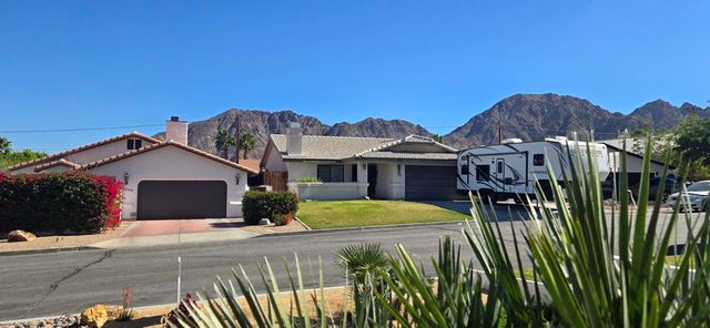 53405 Avenida Madero, La Quinta, CA 92253