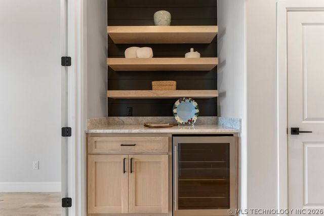 14244 S Delaware Place S, Bixby, OK 74008