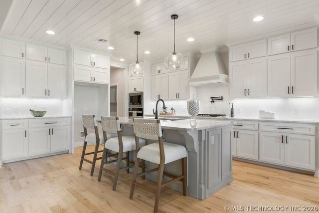 14244 S Delaware Place S, Bixby, OK 74008