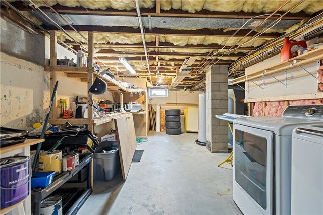 83 Bateman Avenue, Cranston, RI 02920