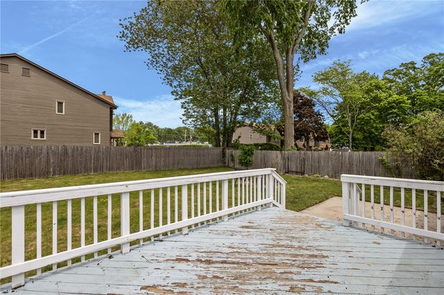 83 Bateman Avenue, Cranston, RI 02920