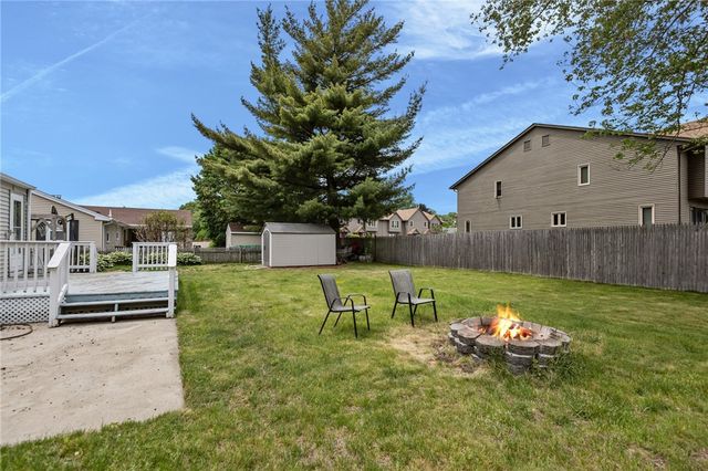 83 Bateman Avenue, Cranston, RI 02920