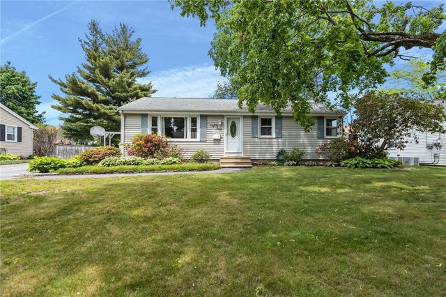 83 Bateman Avenue, Cranston, RI 02920