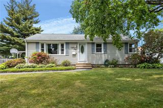 83 Bateman Avenue, Cranston, RI 02920