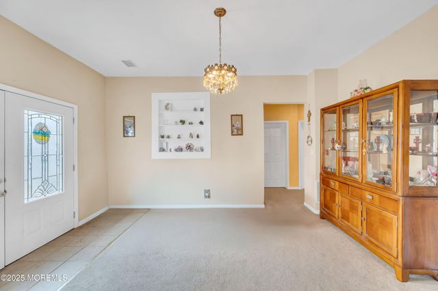 9 Maplewood Avenue, Keansburg, NJ 07734