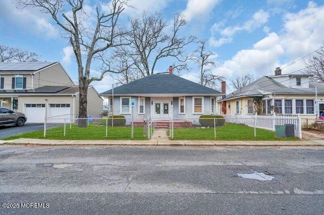 9 Maplewood Avenue, Keansburg, NJ 07734