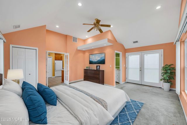 9 Maplewood Avenue, Keansburg, NJ 07734