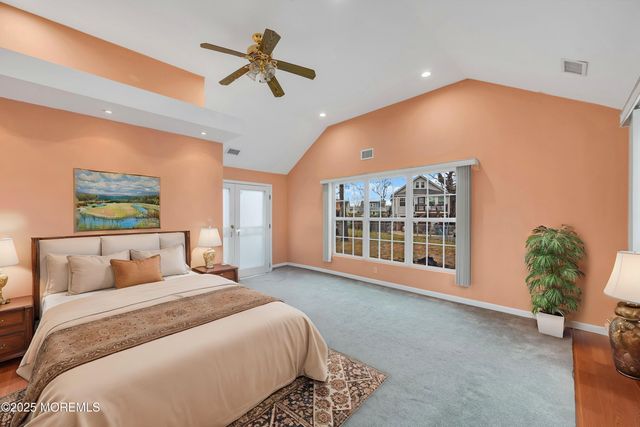 9 Maplewood Avenue, Keansburg, NJ 07734