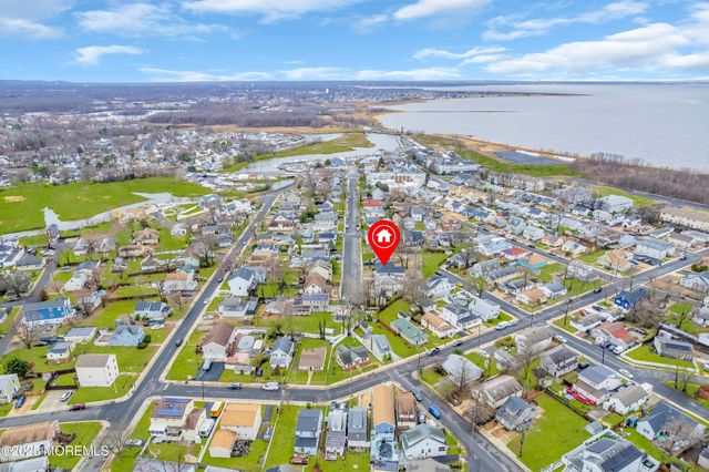 9 Maplewood Avenue, Keansburg, NJ 07734