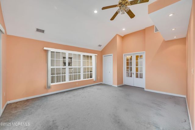 9 Maplewood Avenue, Keansburg, NJ 07734