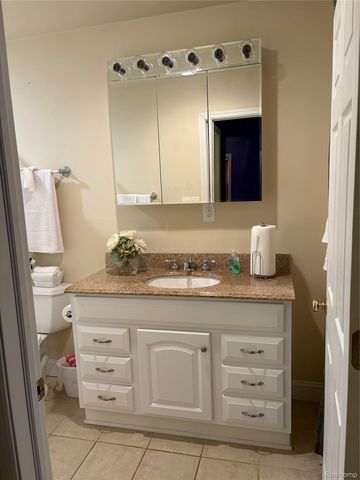 3928 Jackson Street, Dearborn Heights, MI 48125