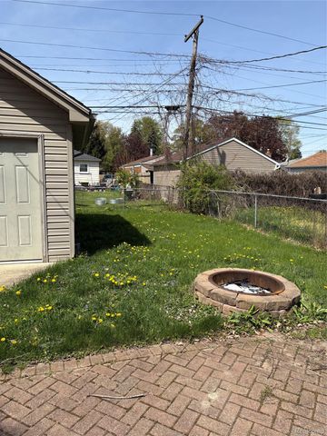 3928 Jackson Street, Dearborn Heights, MI 48125