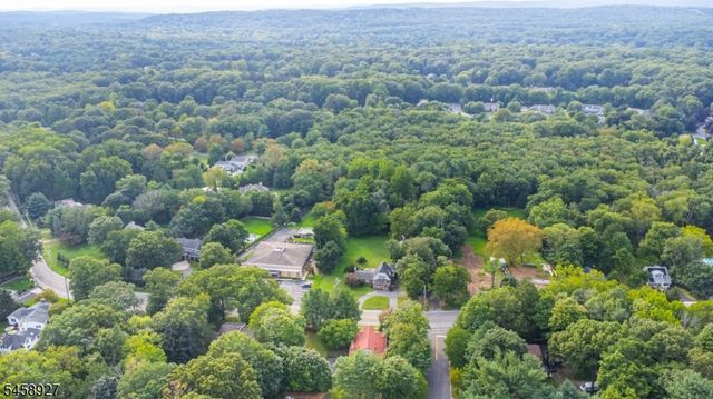 580 Wyckoff Ave, Mahwah Twp., NJ 07430