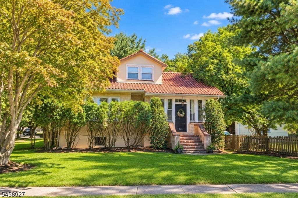 580 Wyckoff Ave, Mahwah Twp., NJ 07430