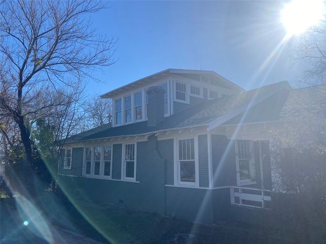 705 W 9th Street, Cisco, TX 76437