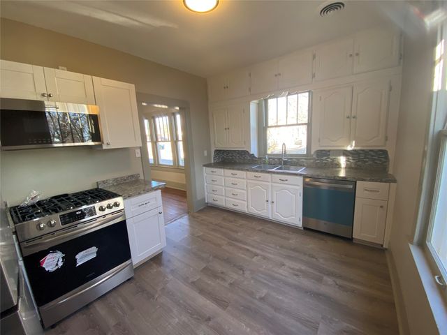 705 W 9th Street, Cisco, TX 76437