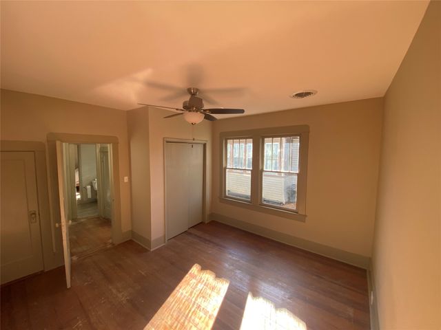 705 W 9th Street, Cisco, TX 76437