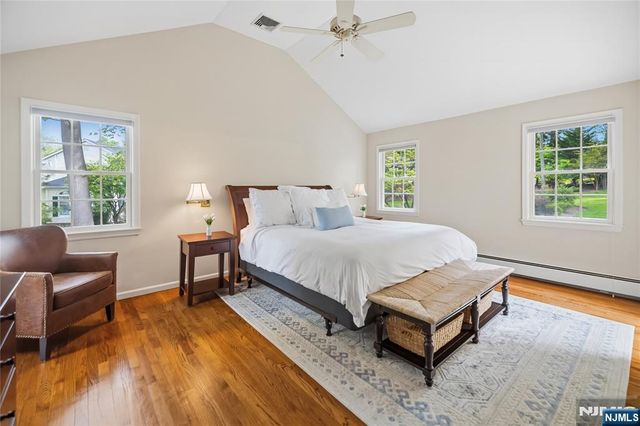 694 Blauvelt Drive, Oradell, NJ 07649