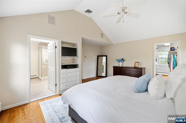 694 Blauvelt Drive, Oradell, NJ 07649