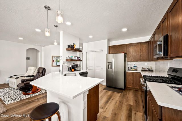 16026 N Hadley LOOP, Rathdrum, ID 83858