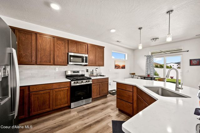 16026 N Hadley LOOP, Rathdrum, ID 83858