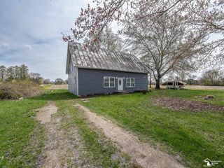13680 Martinsville Road, Carleton, MI 48117