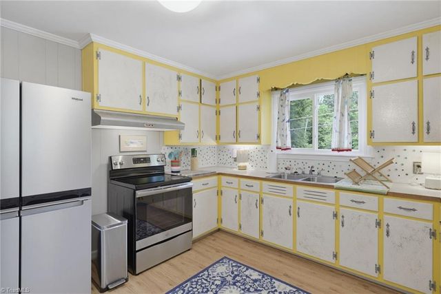 1532 Harrison Street, Reidsville, NC 27320