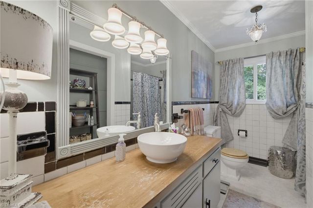 1532 Harrison Street, Reidsville, NC 27320