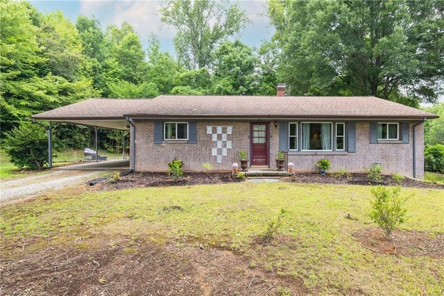 1532 Harrison Street, Reidsville, NC 27320