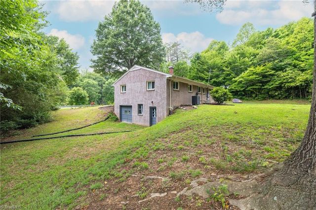 1532 Harrison Street, Reidsville, NC 27320