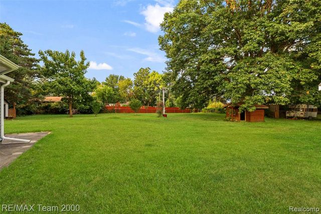 12930 Beech Daly Road, Redford, MI 48239
