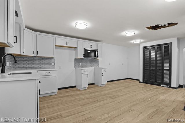 12930 Beech Daly Road, Redford, MI 48239